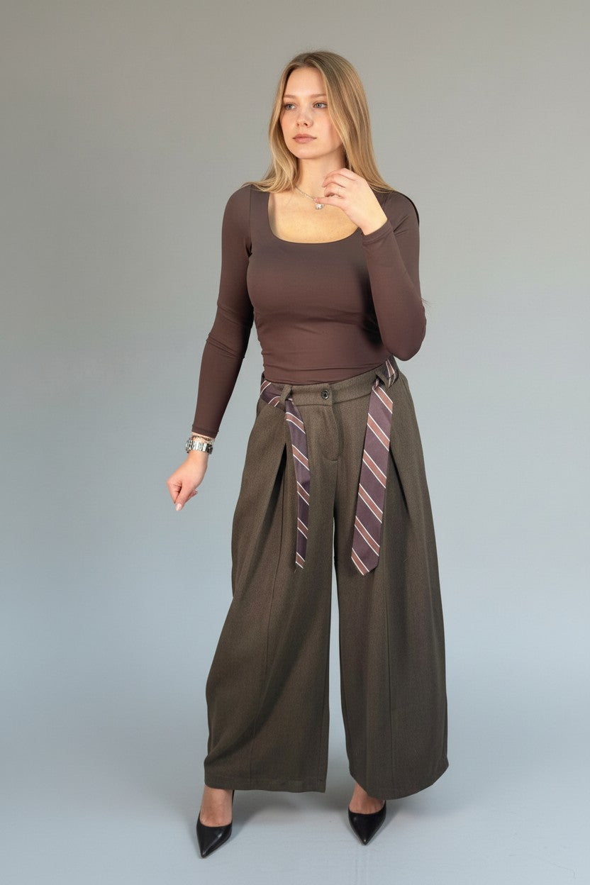 Pantalon cravatte oversize – Allure contemporaine