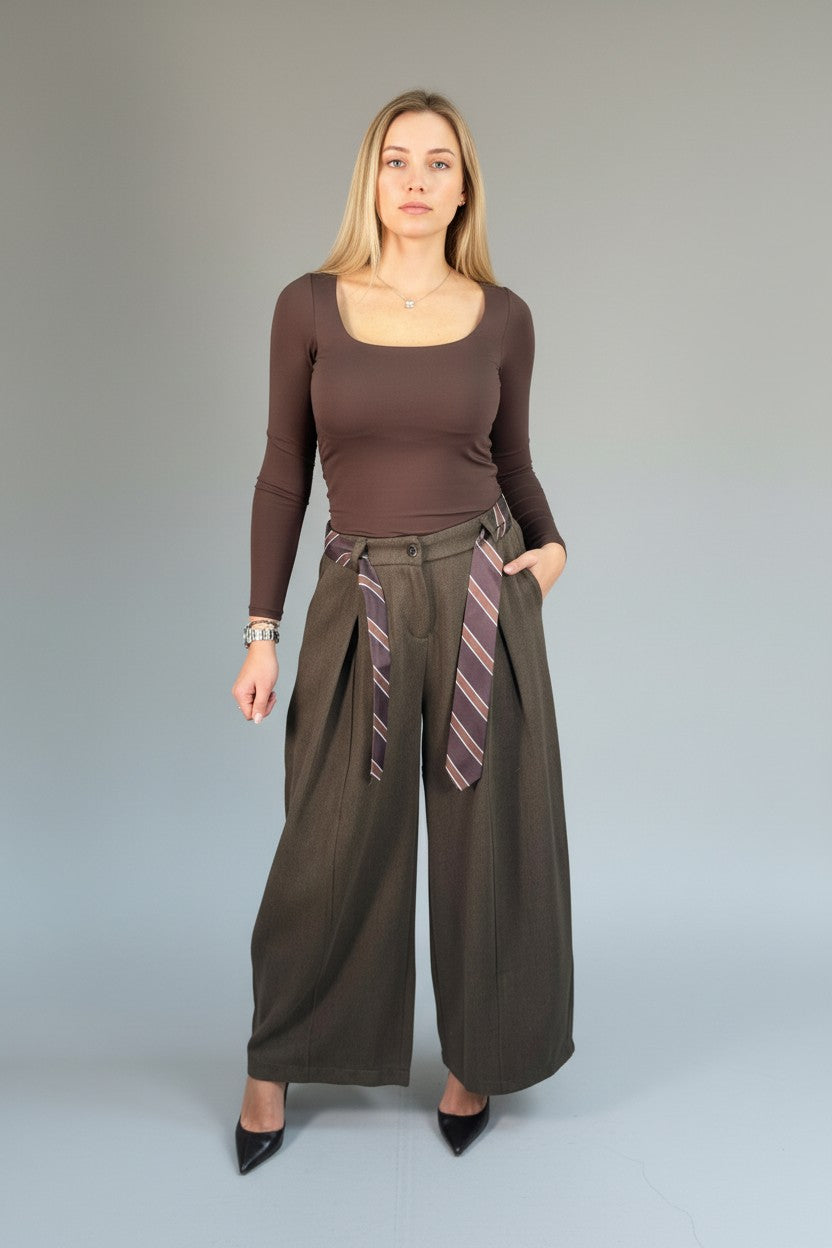 Pantalon cravatte oversize – Allure contemporaine