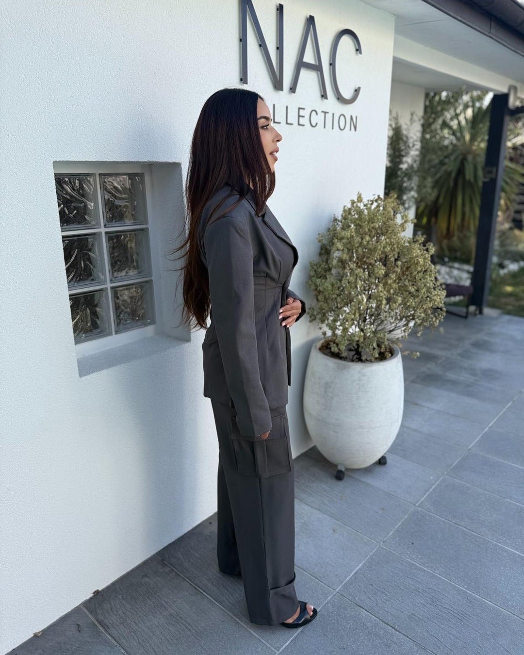 Ensemble blazer cintré et pantalon cargo - Modèle SAGE - NAC Collection