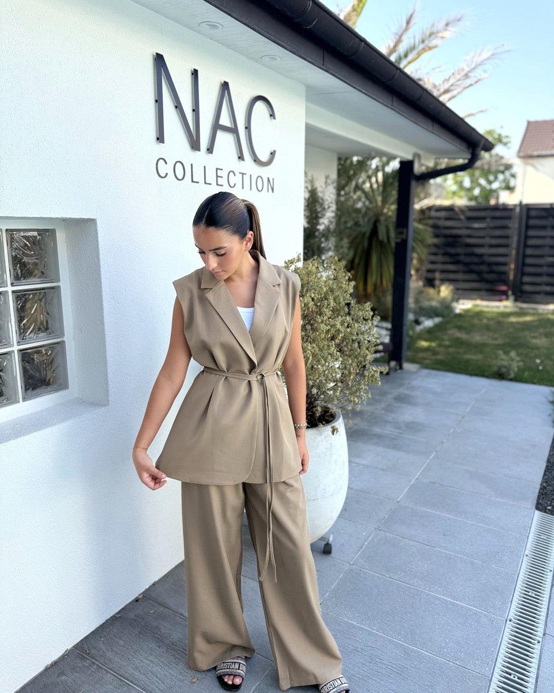 Ensemble gilet sans manches et pantalon large taupe - Modèle FAUVE - NAC Collection