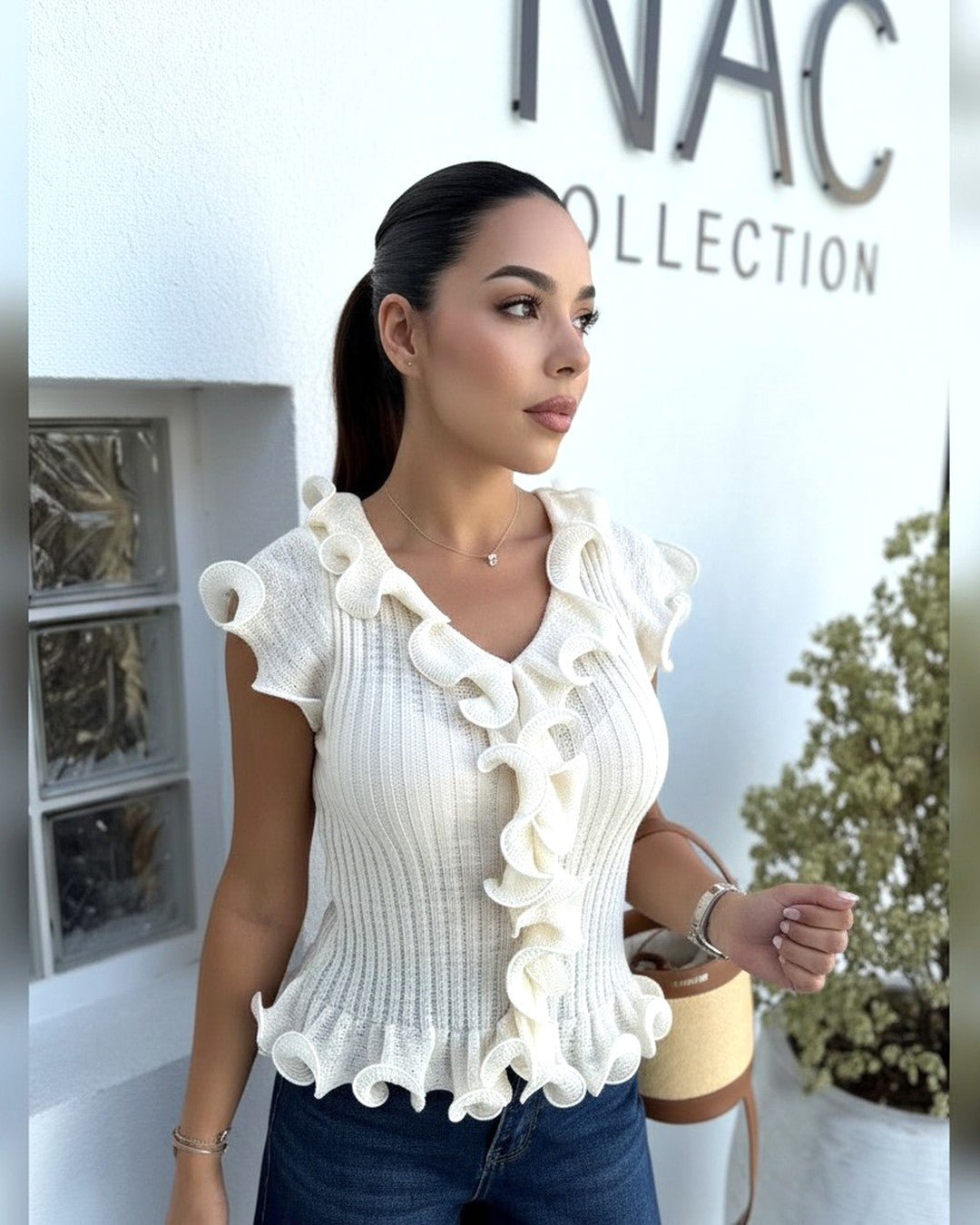 Top maille côtelée à volants crème - Modèle MOUSSE - NAC Collection