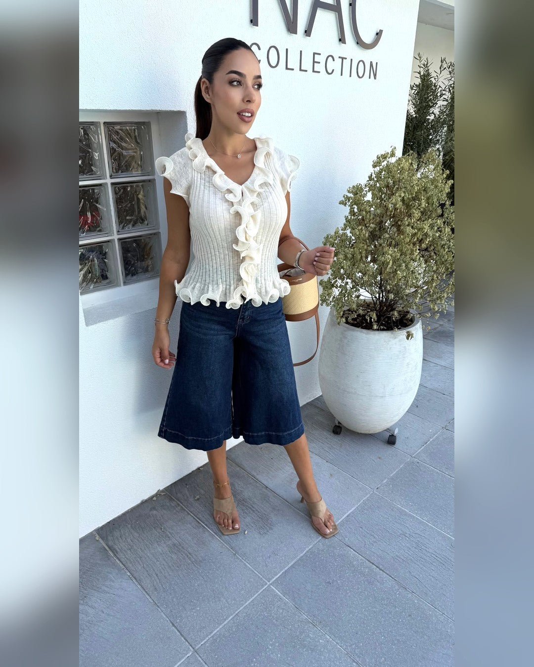 Top maille côtelée à volants crème - Modèle MOUSSE - NAC Collection