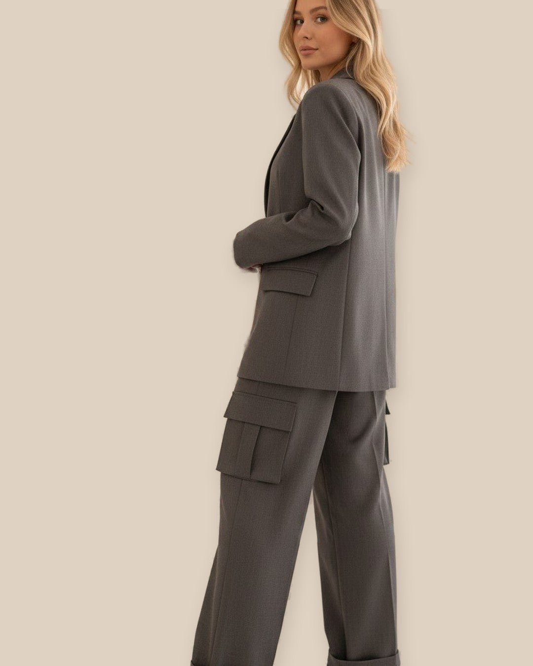 Ensemble blazer cintré et pantalon cargo - Modèle SAGE - NAC Collection