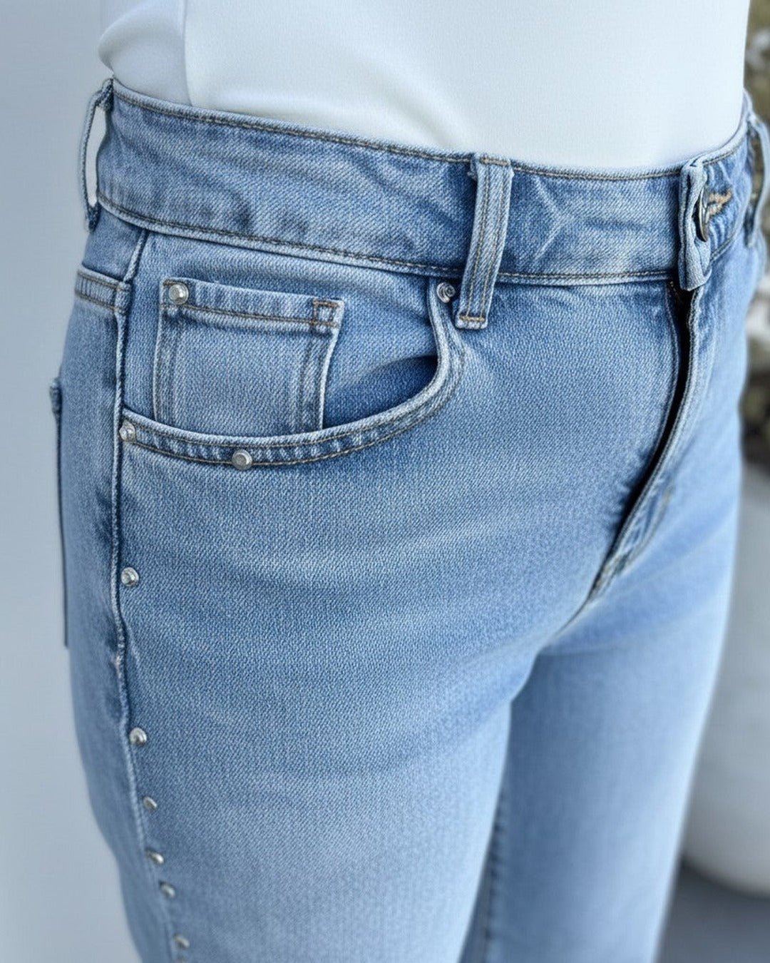 Jean droit clouté taille haute - Modèle EDGE - NAC Collection